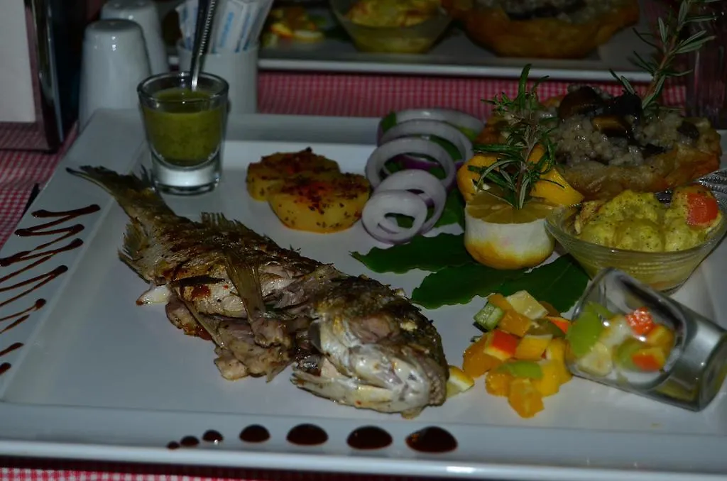 Club Cherry Hotel & Family Suites Turgutreis 2*,  Türkei
